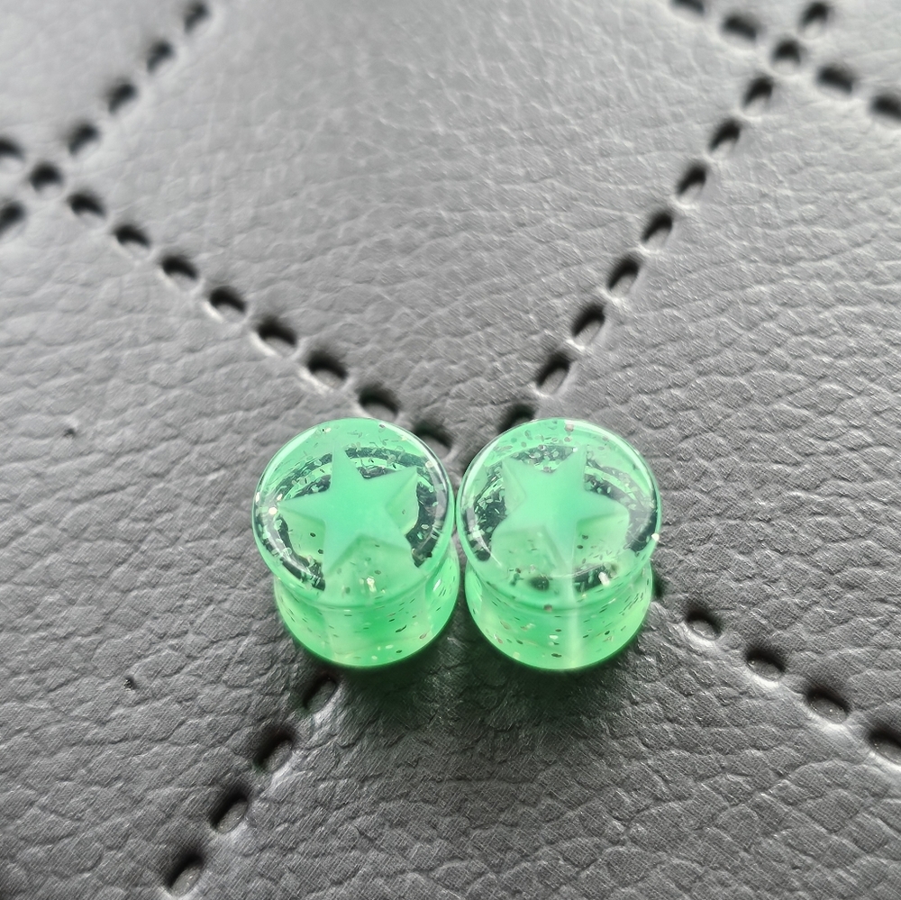 00 Green Star Acryloc Plugs
